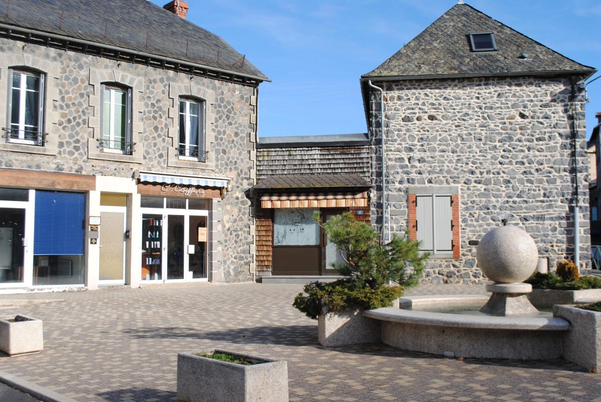 Hotel Des Voyageurs Chez Betty Neussargues en Pinatelle Exteriér fotografie