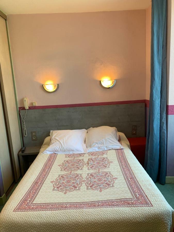 Hotel Des Voyageurs Chez Betty Neussargues en Pinatelle Exteriér fotografie